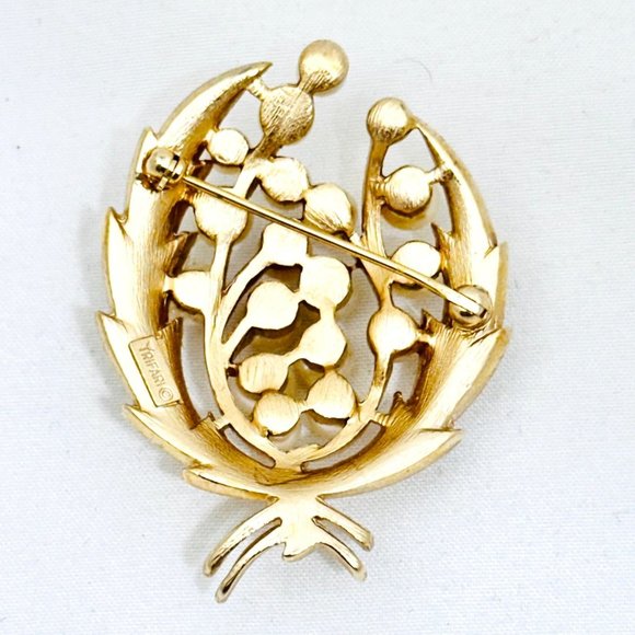 Crown Trifari Laurel Leaf & Faux Pearl Brooch - Picture 7 of 8
